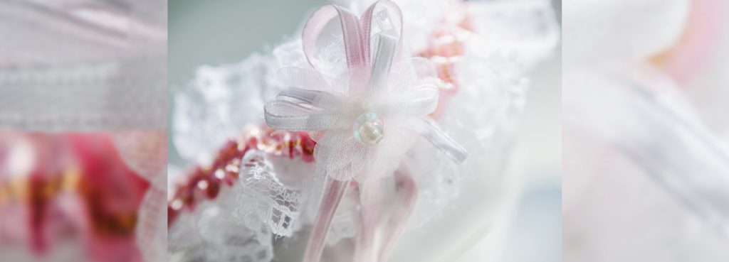 Custom bridal accessories by Jablonska